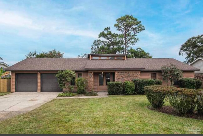 Building Photo - 4420 Eastpointe Dr