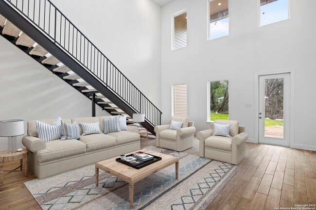 Photo - 155 N Rip Ford Rd