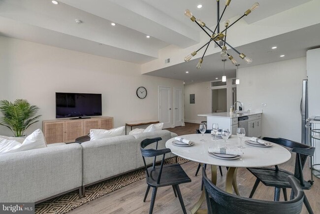 Photo - 150 S Independence Mall W Unit 903