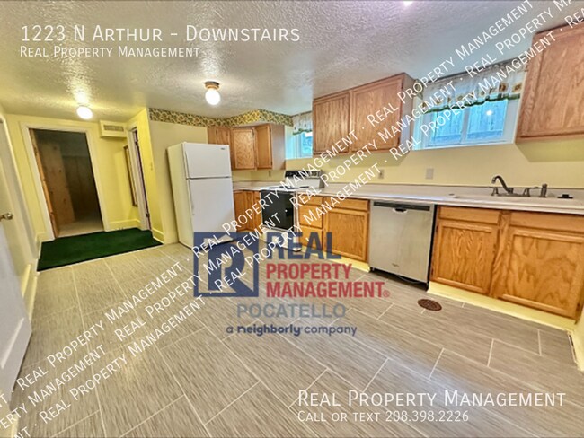 Photo - 1223 N Arthur-Downstairs Unit Downstairs