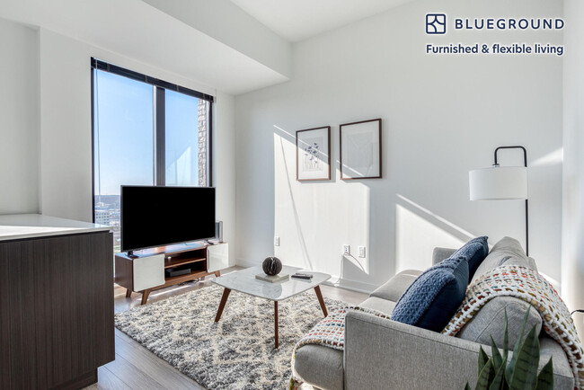 Building Photo - 11850 Freedom Dr Rental
