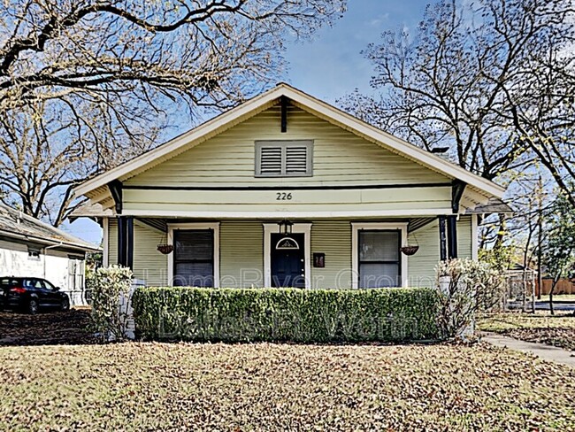 Photo - 226 S Oak Cliff Blvd Casa