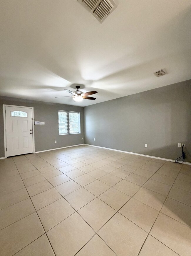 Photo - 11111 Revilla Dr