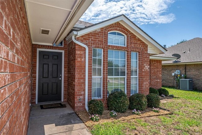 Photo - 1713 Sumac Dr