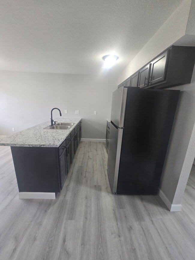 Photo - 2 Bedroom , 1 Bathroom Apartment! Unidad 35 Osage Ridge Rd #7