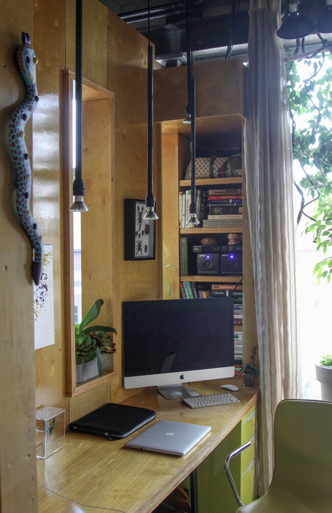 Photo - 270 Walnut St