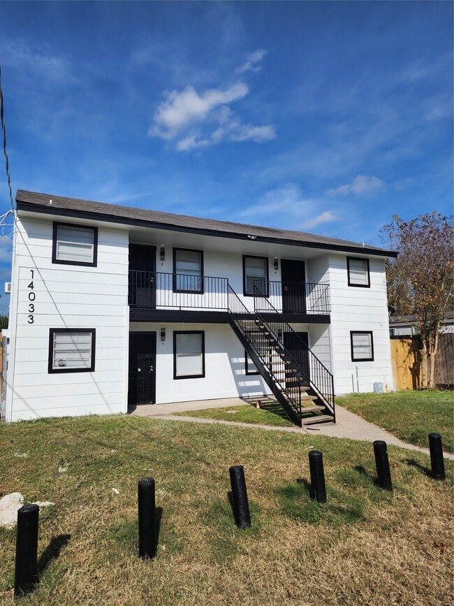 Building Photo - 14033 Garber Ln Unit 2