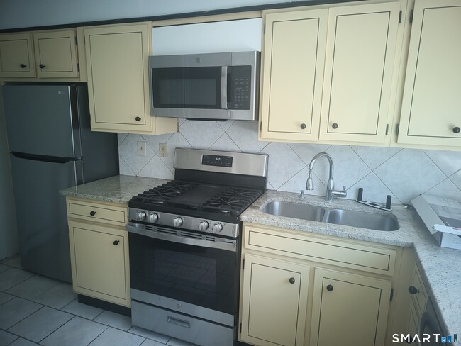 Photo - 36 Wilton Ave Unit 1st fl