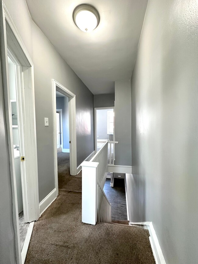 Photo - 1832 Dudley St