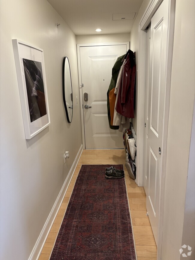 Building Photo - 110 Tidewater St Unit 4C Rental