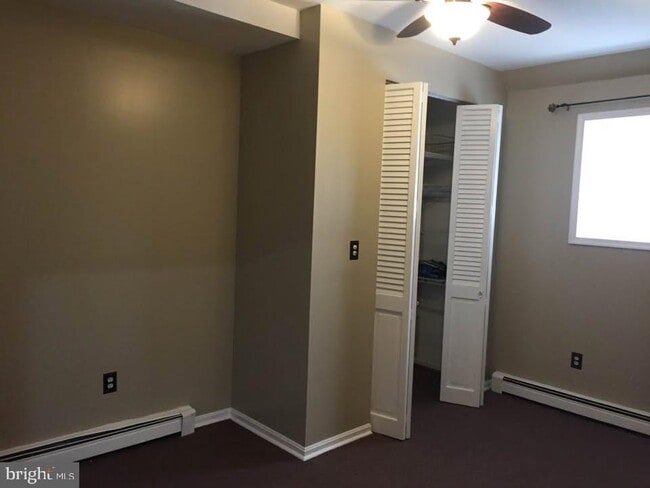 Photo - 5800 River Rd