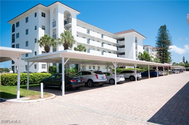 Building Photo - 29 High Point Cir E Unit 503 Rental
