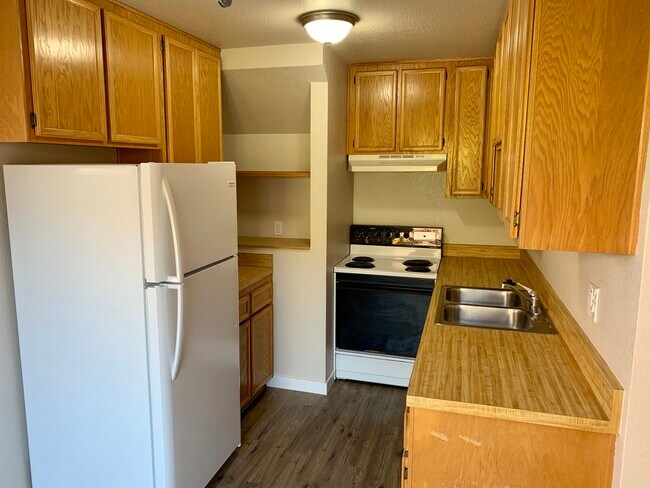 Photo - 504 8th St Townhome