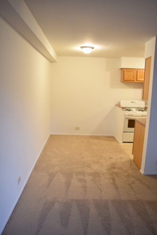 Photo - 1880 Bonnie Ln Unit 107
