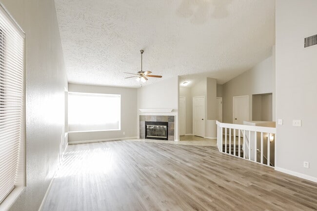 Photo - 16810 S 29th Pl