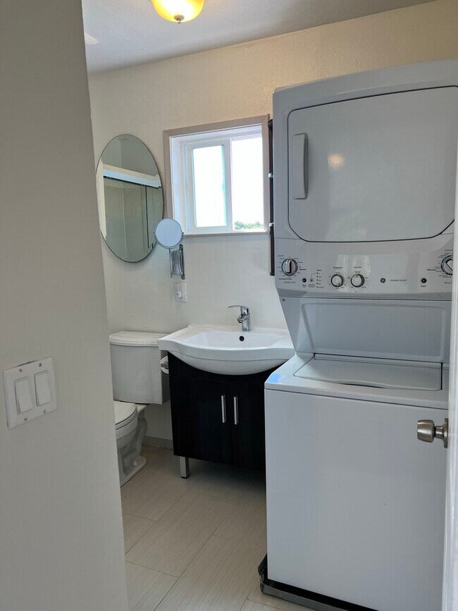 336 Lincoln Ave Townhome Townhome Rental in Alameda CA