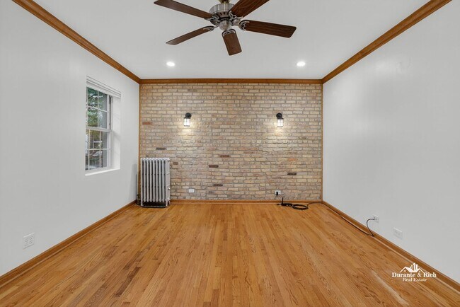 Photo - Fantastic Rogers Park 1 Bedroom Has it All