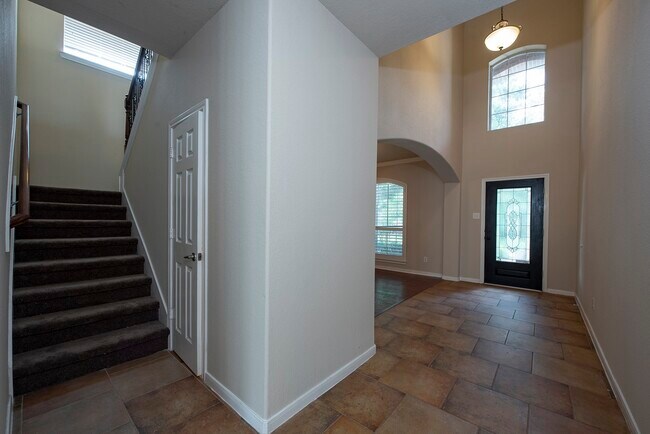 Photo - 46 N Planchard Cir