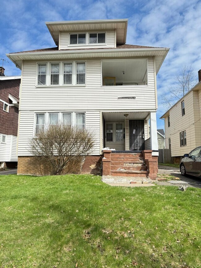 Photo - 11913 Buckingham Ave Apartamento Unidad Upper