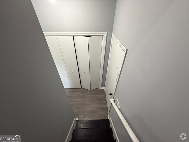 Building Photo - 1050 Rackley Way Rental