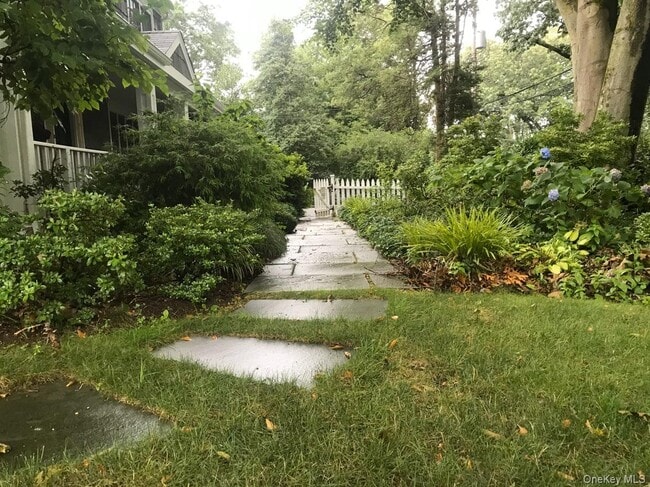 Photo - 21 Westbank Rd