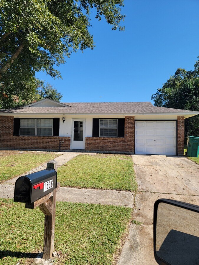 Photo - 1536 Natchez Ln