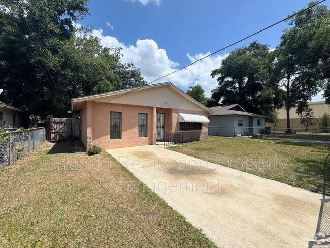 Building Photo - 605 Indiana St Rental