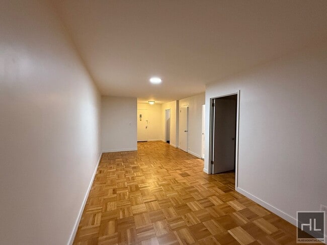 Photo - Fourth Avenue Unidad 16K