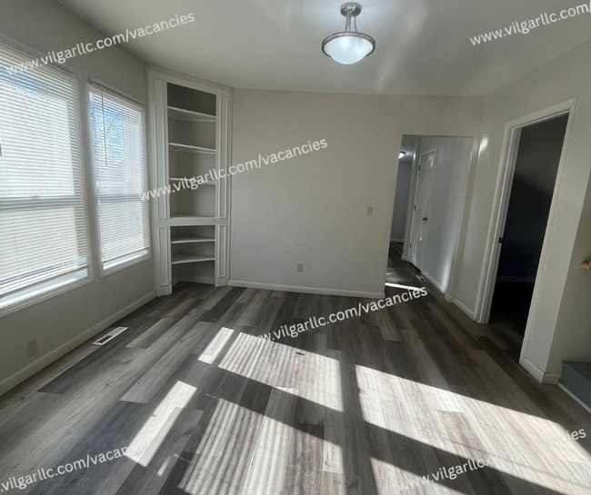 Photo - 3 Bedrooms • 1 Large Bathroom, Master suit... Casa
