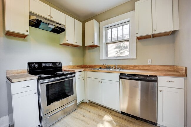 Photo - Freshly Updated 2 Bedroom House
