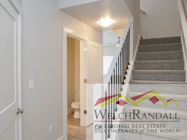 Photo - Live Comfortably in West Haven – Beautiful...