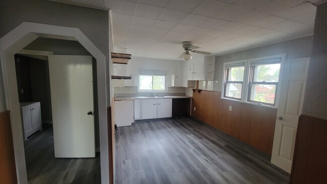 Photo - 1292 Stratford St