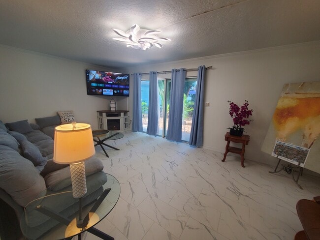 Photo - 279 S Brevard Ave