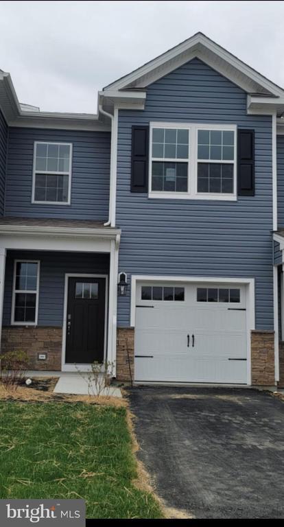 Photo - 71 Peregrine Way