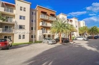 Building Photo - 11050 SW 196th St Unit 305