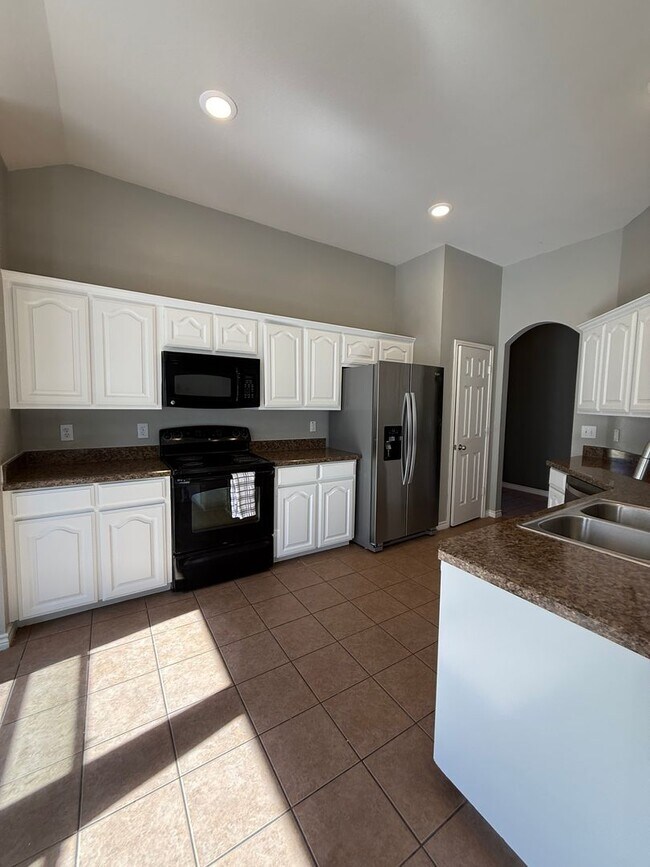 Photo - Adorable 4/2/2 located minutes from Weatherford High School