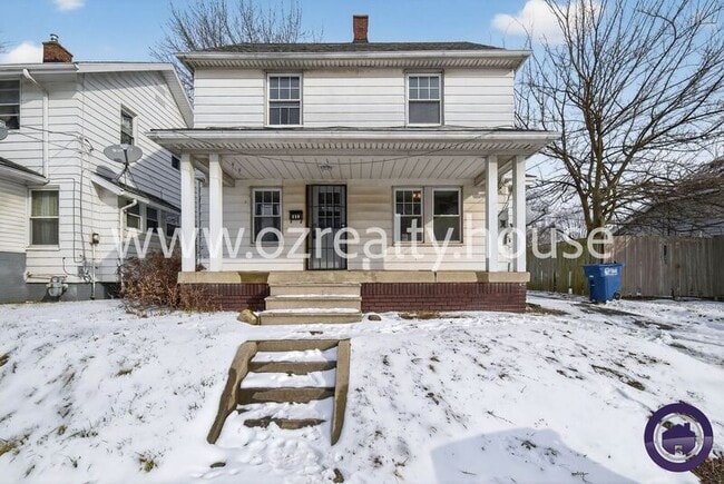 Photo - 119 Carbon St