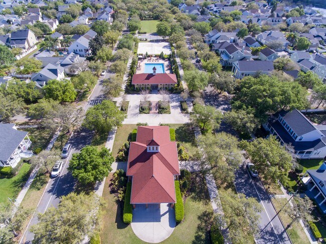 Photo - 221 Longview Ave