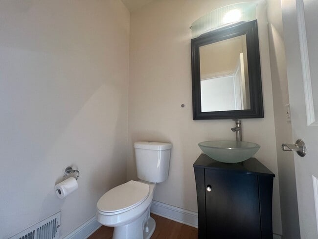 Photo - Beautiful 3 Bedroom/ 2.5 Bath with Integra...