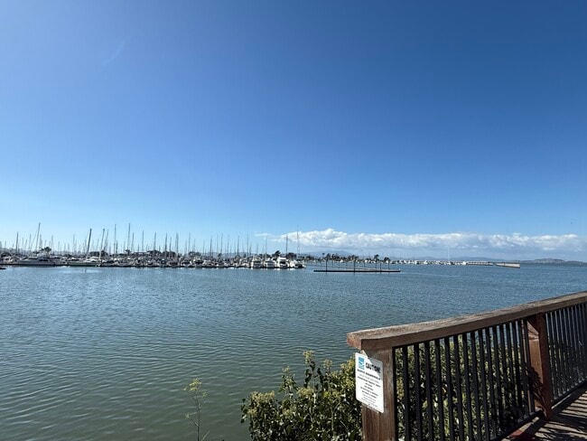 Photo - 4 Admiral Dr Unit B332