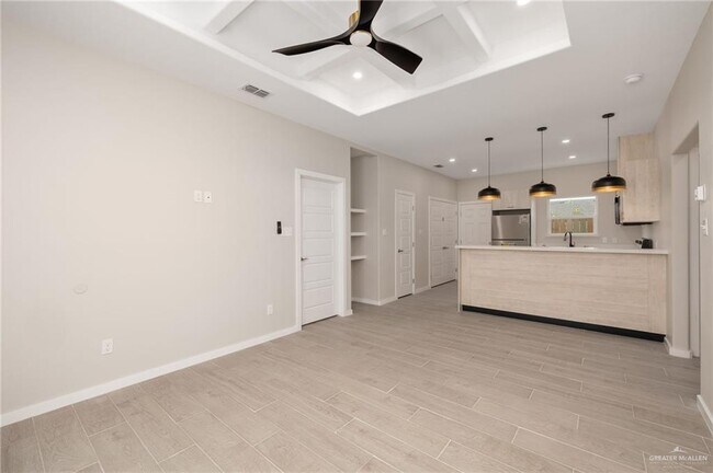 Photo - 9 Northwestern Ave Unit 2