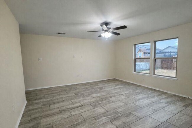 Photo - 5822 Doctorado Dr