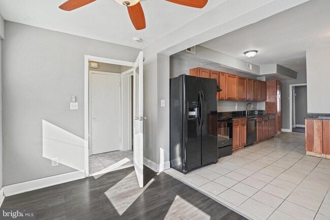 Photo - 207 Kennedy St NW