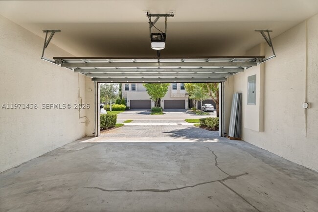 8058 NW 105th Ave