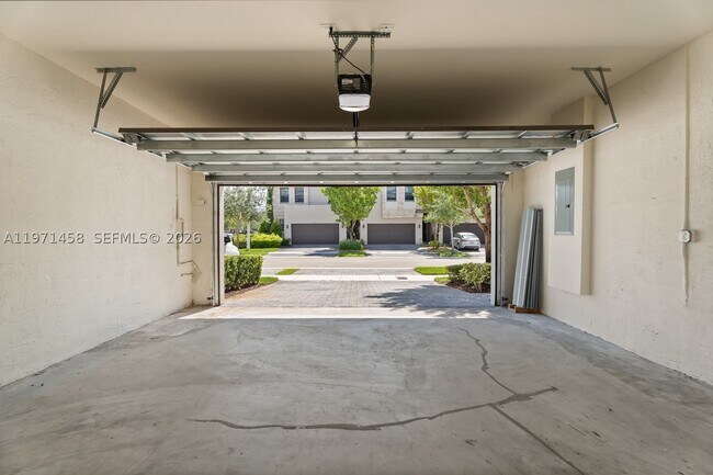 Building Photo - 8058 NW 105th Ave