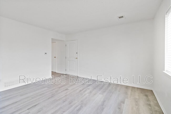 Photo - 373 Geneva St Unit D