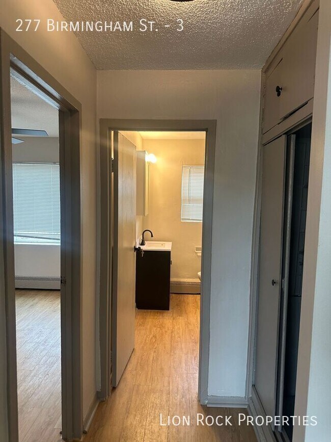 Photo - 277 Birmingham St Unit 3