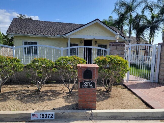 Photo - 18972 Santiago Blvd House