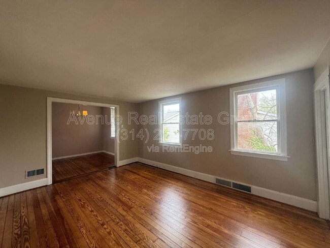 Photo - 240 W Essex Ave