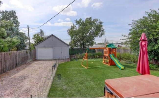 Photo - Picture-Perfect 3-Bedroom Charmer – AVAILABLE 5/8/2026